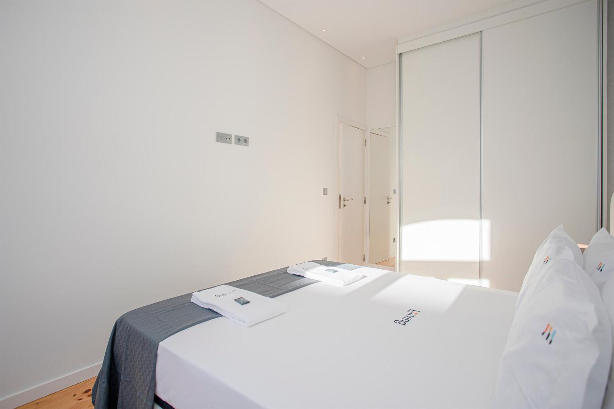 Liiiving In Porto-Mouzinho Residence Apartments Exterior photo